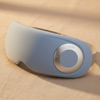 Gros plan sur le SENSO™ EyeTherma, masseur oculaire chauffant Bluetooth
